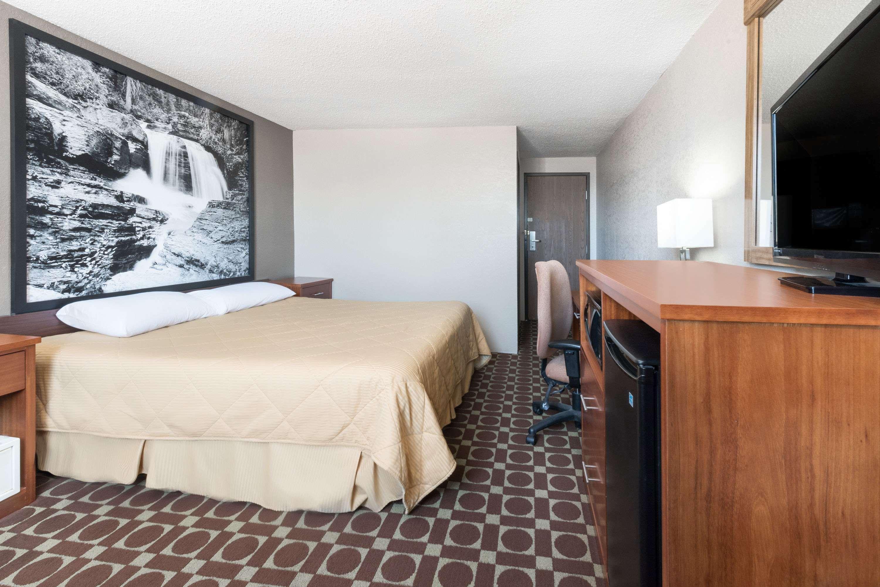 Super 8 By Wyndham Miles Miles City