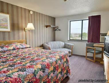 Hotel Super 8 By Wyndham Miles 2*